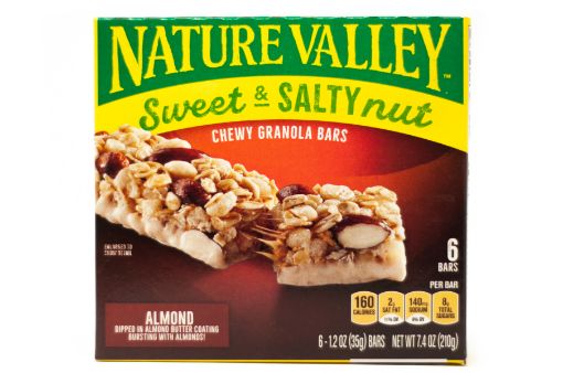 Imagen de BARRA DE GRANOLA NATURE VALLEY SWEET & SALTY NUT ALMENDRA 6 UND 210 G