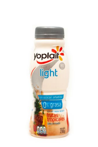 Imagen de YOGURT YOPLAIT LIGHT FRUTAS TROPICALES 230 G