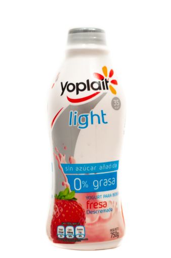 Imagen de YOGURT YOPLAIT LIGHT FRESA 750 G