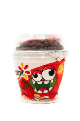 Imagen de YOGURT YOPLAIT FRESA CON TOPPING DE ARROZ 112 g 