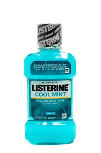 Imagen de ENJUAGUE BUCAL  LISTERINE COOL MINT MENTA  250 ml 