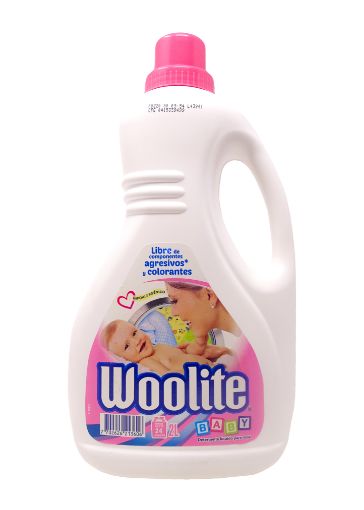 Imagen de DETERGENTE LIQUIDO WOOLITE HIPOALERGENICO AROMA BEBE 2000 ML