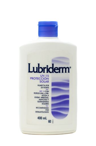 Imagen de CREMA CORPORAL  LUBRIDERM PROTECCION SOLAR UV-15  400,00 ml 